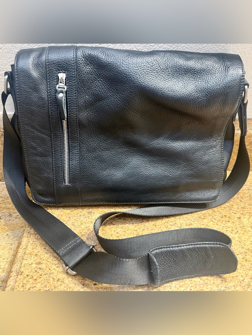 Emanuel Genuine Leather Messenger Bag Black Crossbody Laptop Travel Hand Made